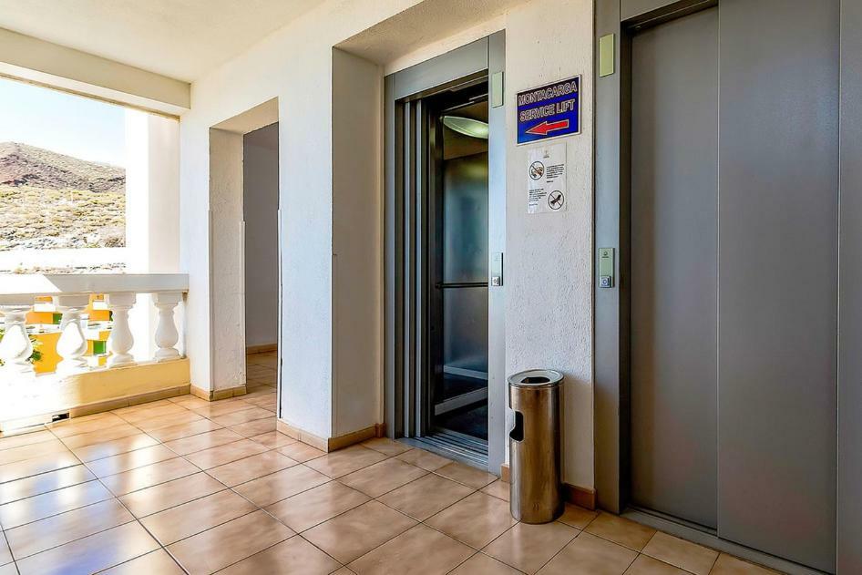Studio In Los Cristianos Ocean View Arona  Bagian luar foto